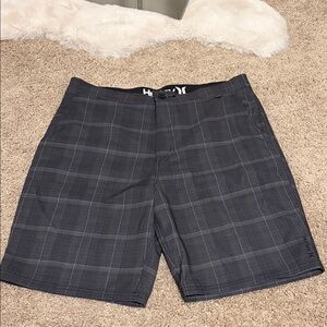 Hurley Men's Gray Plaid Flat Front Shorts